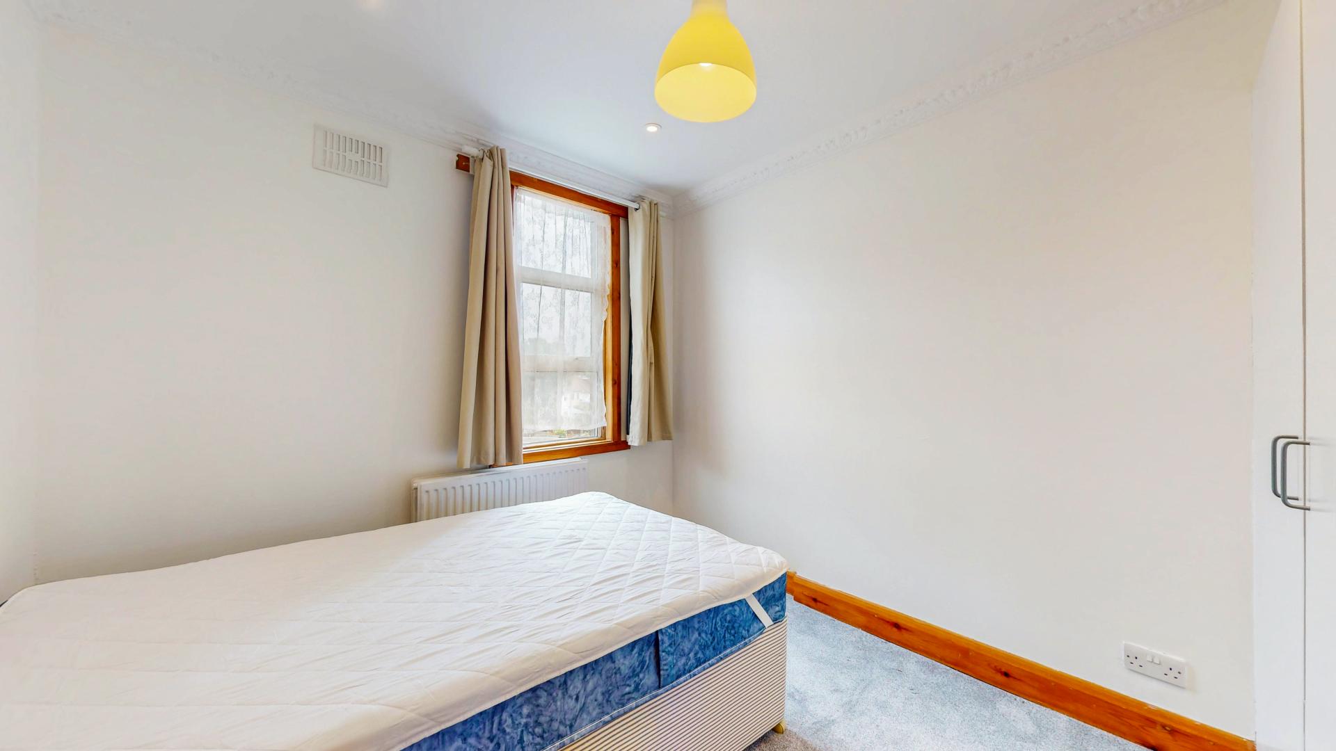 			2 Bedroom, 1 bath, 1 reception Flat			 Burnley Road, DOLLIS HILL